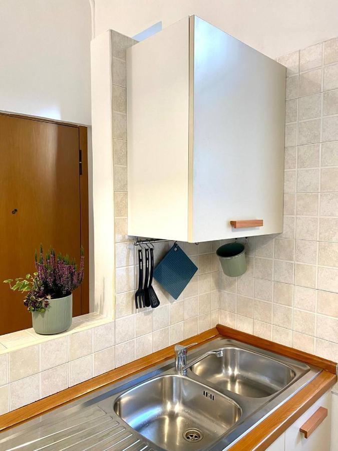 Apartament Ringhiera House Tertulliano - Free Street Parking Nearby Mediolan Zewnętrze zdjęcie